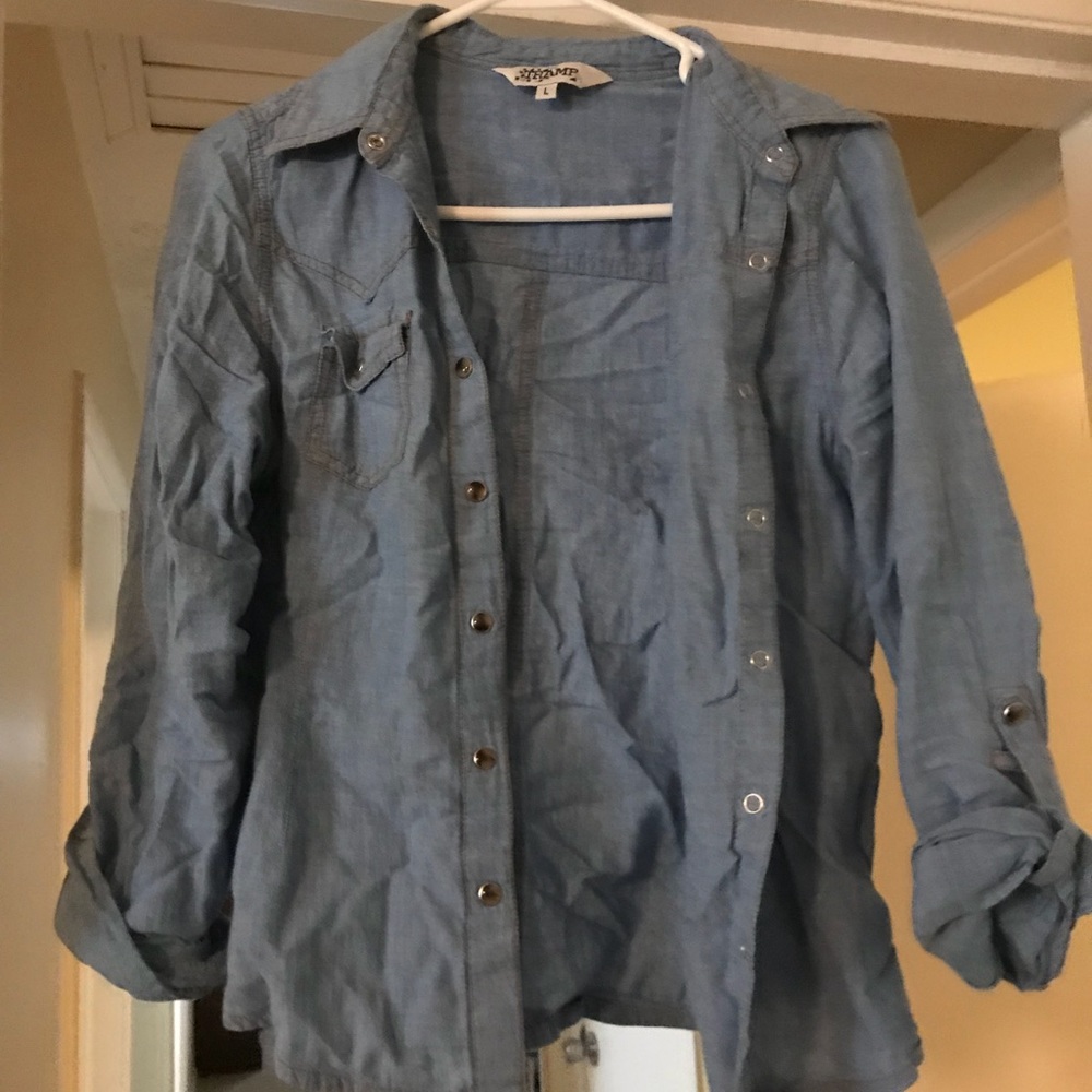 Button down - Picture 1 of 1